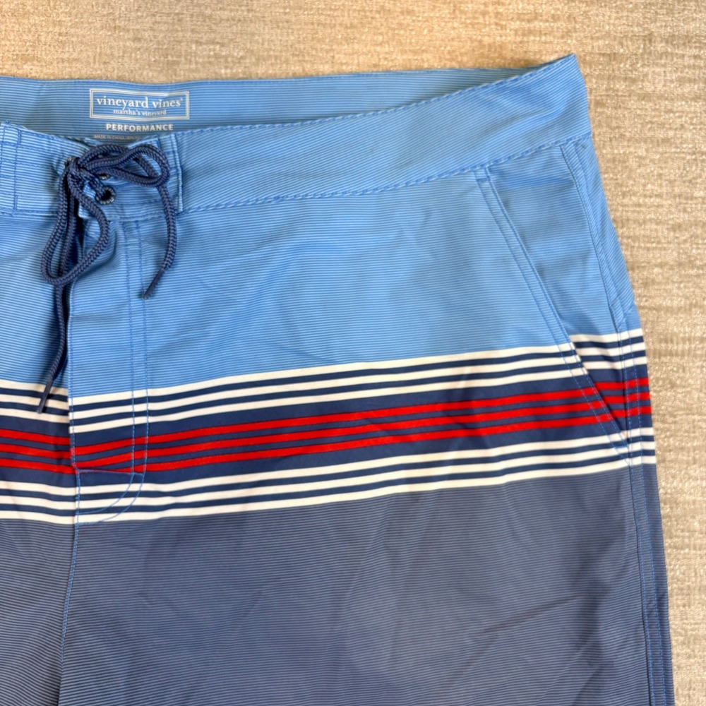 Vineyard Vines Performance Board Shorts Men 42 Blue Striped Colorblock Swim Surf